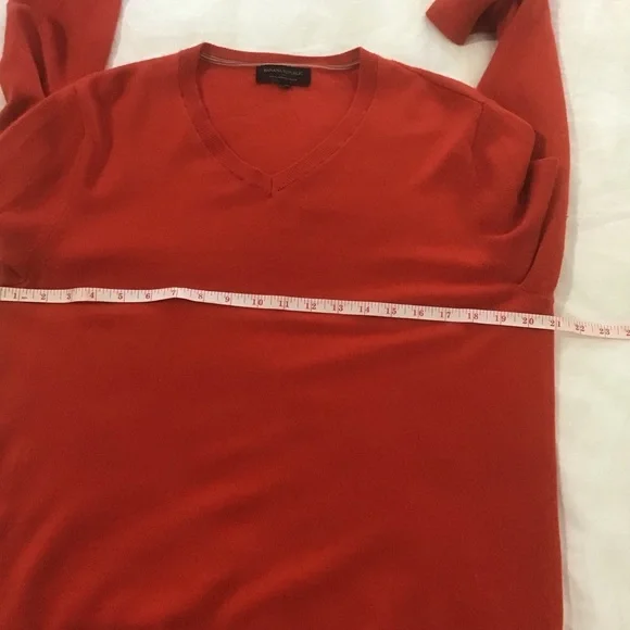 Banana Republic Factory Orangey Red Merino Wool V Neck Sweater, Size L - Picture 12 of 13